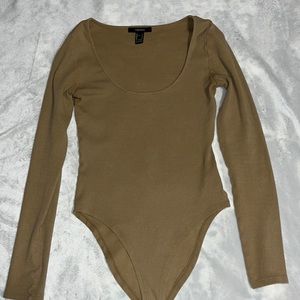 Forever 21 beige bodysuit size small, worn once